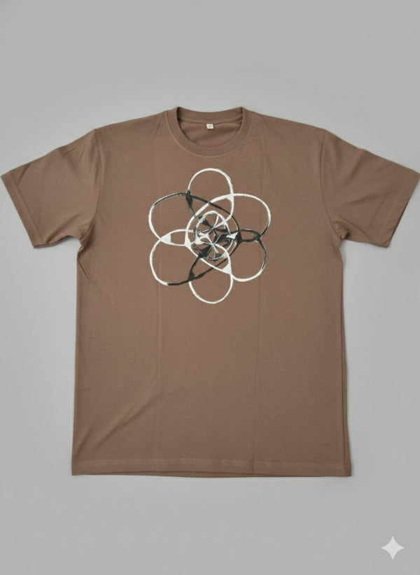 Celestial Whispers, Earthly Embrace — tshirt crew neck (MUSHROOM · L)